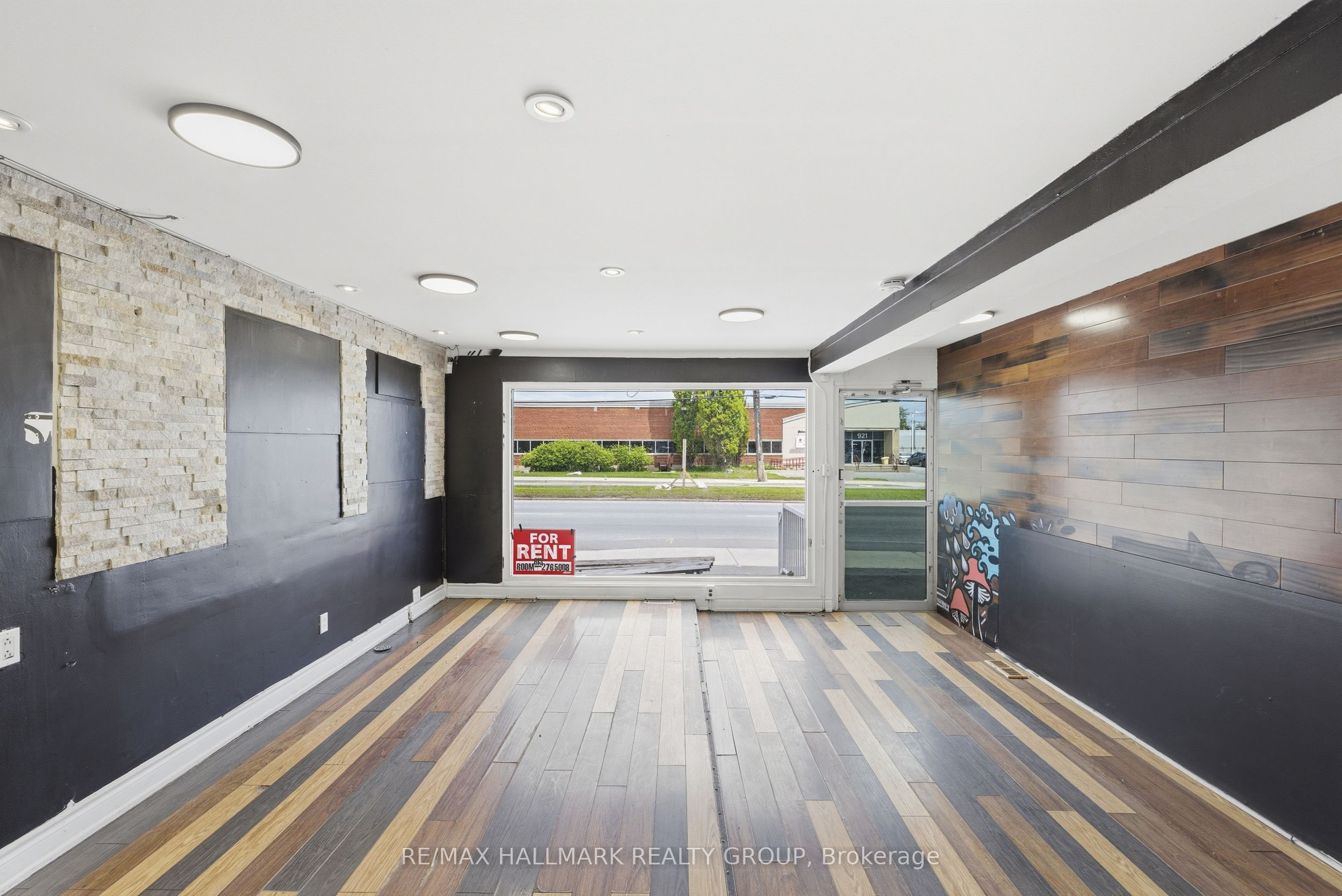 Additional image 5 of 912 St Laurent Boulevard S, Ottawa, ON, K1K 3B3
