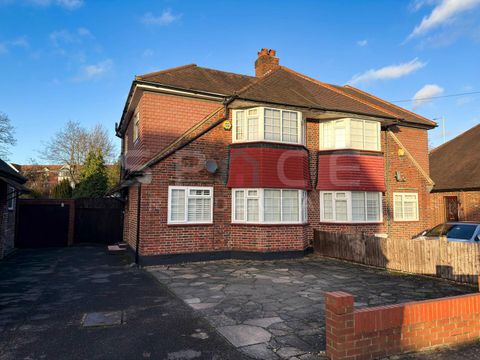 Ranelagh Close, Edgware HA8