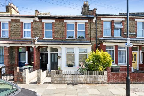 St. John's Road, London N15