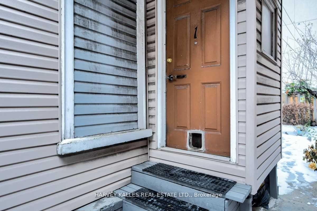 2-1098 Bathurst Street, Toronto, ON, M5R 3G9