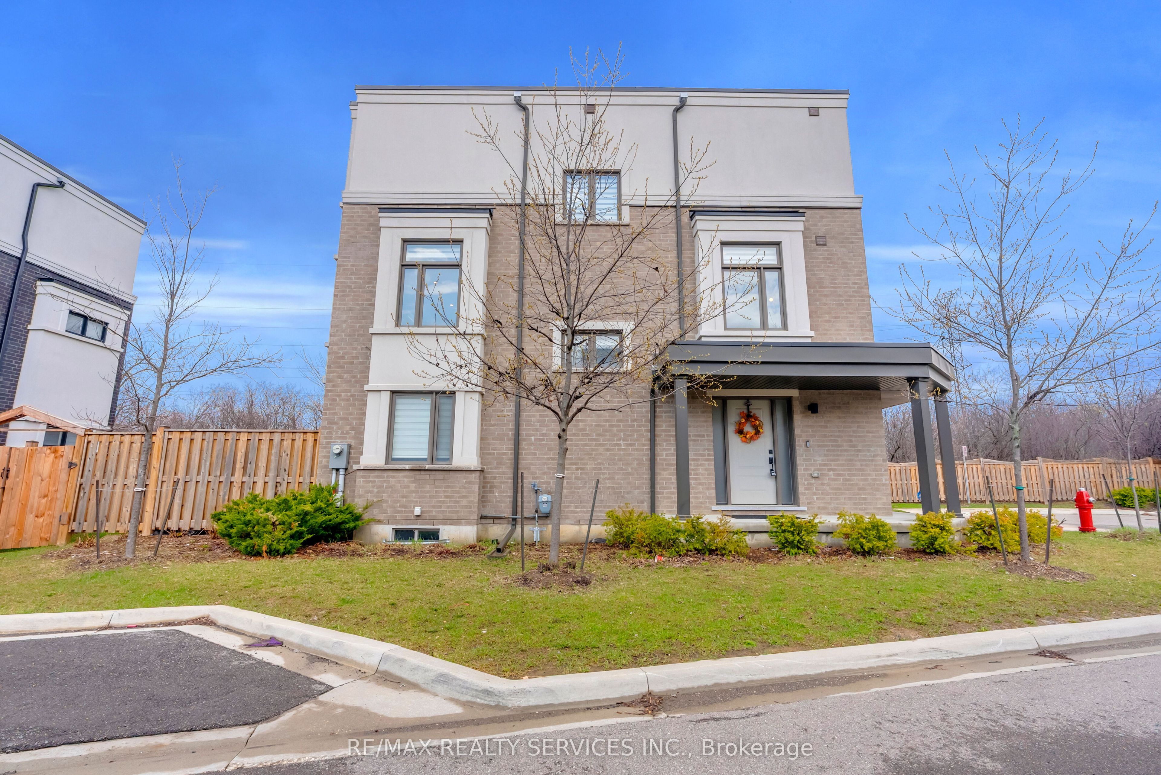Additional image 3 of 1801 Mitoff Place, Mississauga, ON, L4W 0E8