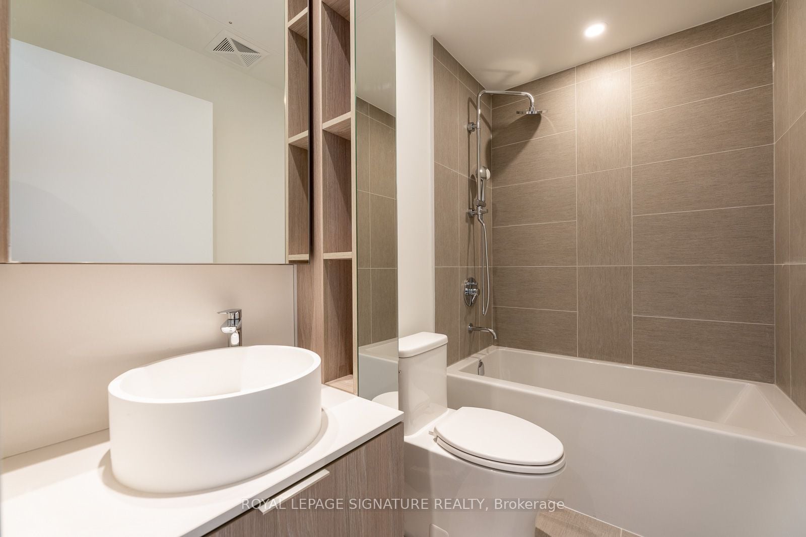 Additional image 3 of 916-28 Ann Street, Mississauga, ON, L5G 0E1