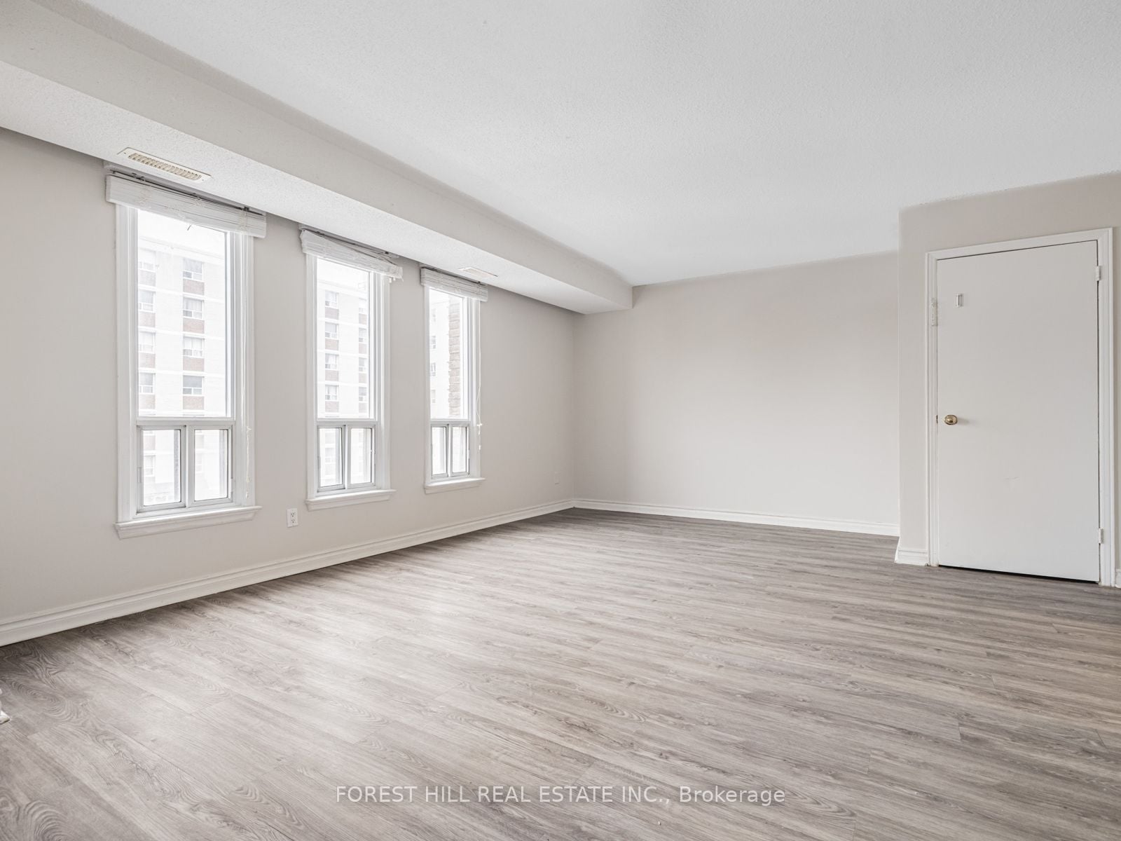 25-16 Rexdale Boulevard, Toronto, ON, M9W 5Z3 photo 4