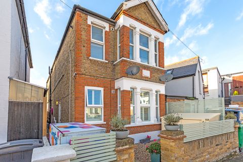 Cobham Road, Kingston Upon Thames KT1