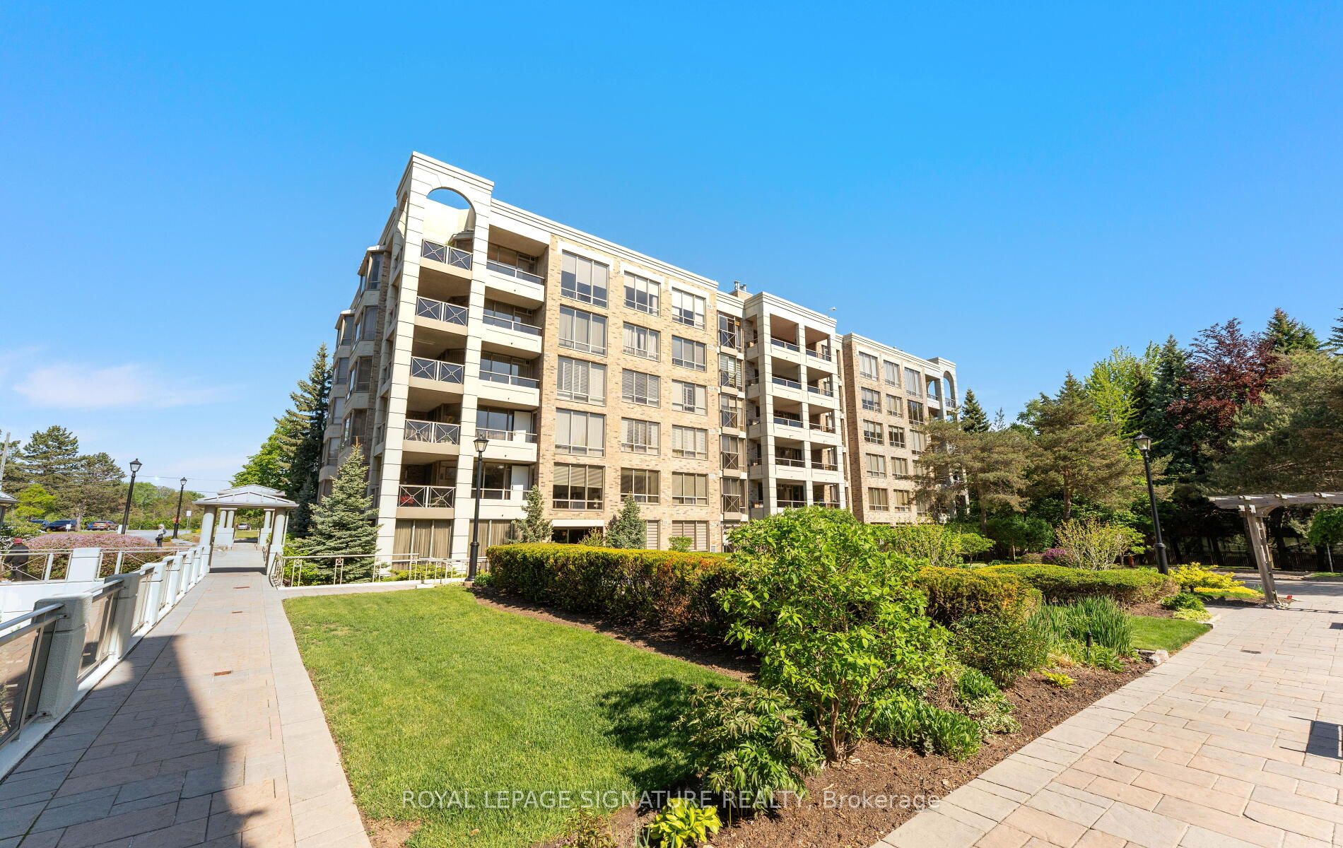 605-225 The Donway N/a W, Toronto, ON, M3B 2V7
