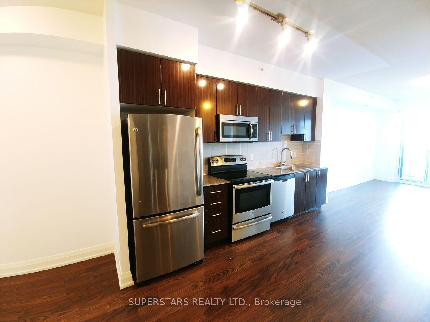 2133-7161 Yonge Street, Markham, ON, L3T 0C8 photo 5