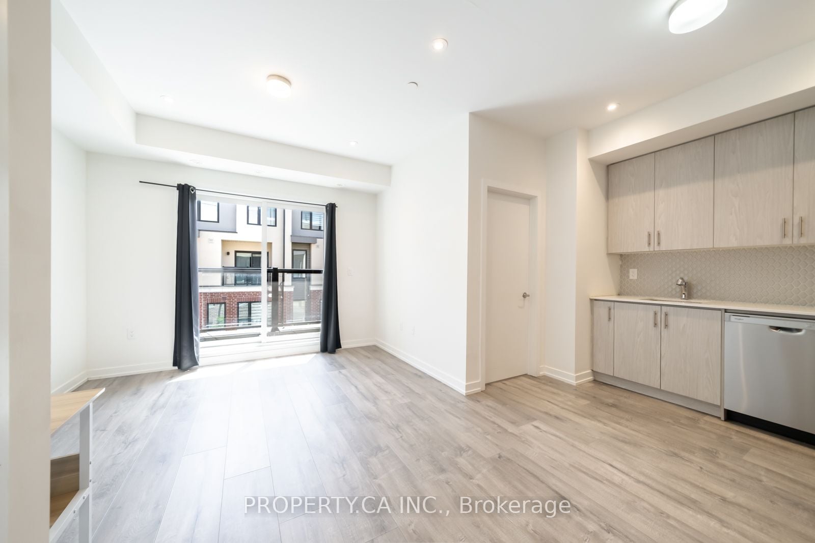 Additional image 4 of 16-3550 Colonial Drive, Mississauga, ON, L5L 0C1