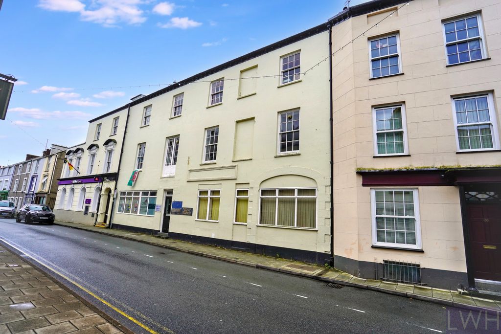Additional image 10 of 4 bed office for sale36 High Street, Pwllheli LL53
