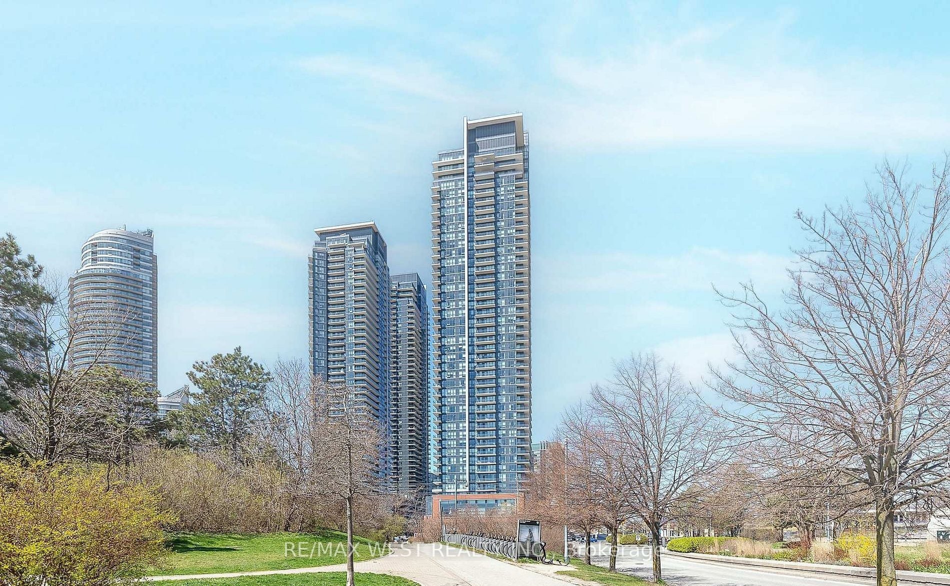 611-2200 Lakeshore Boulevard, Toronto, ON, M8V 1A4