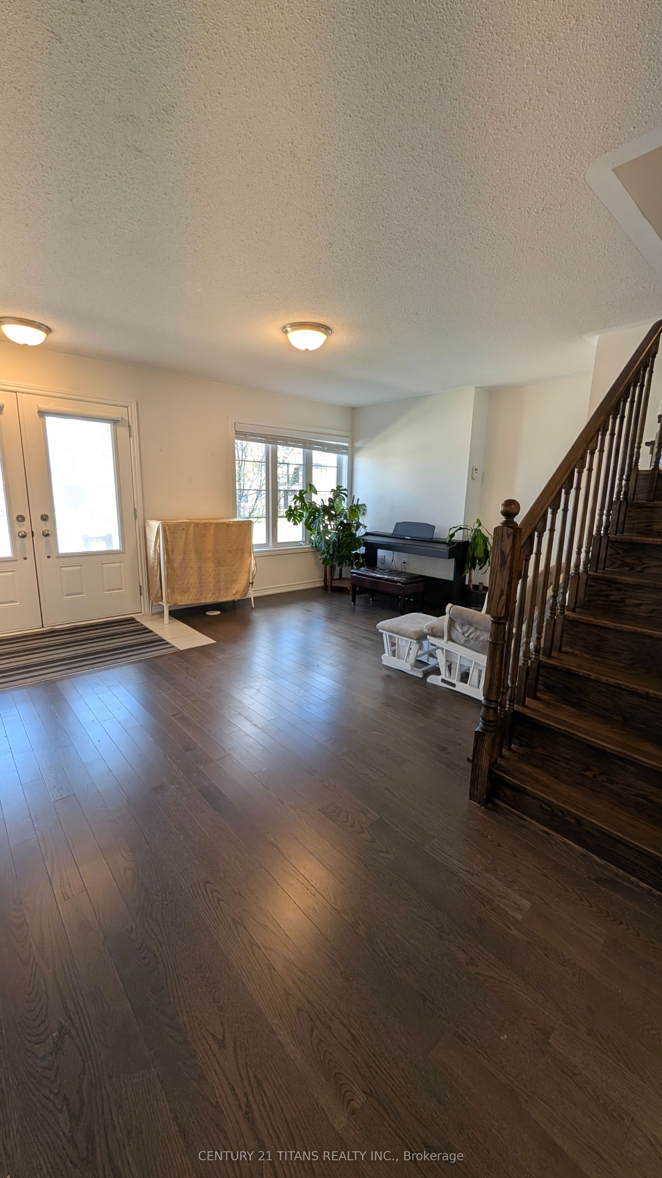 6 Westbury Way, Whitby, ON, L1M 0L9 photo 3
