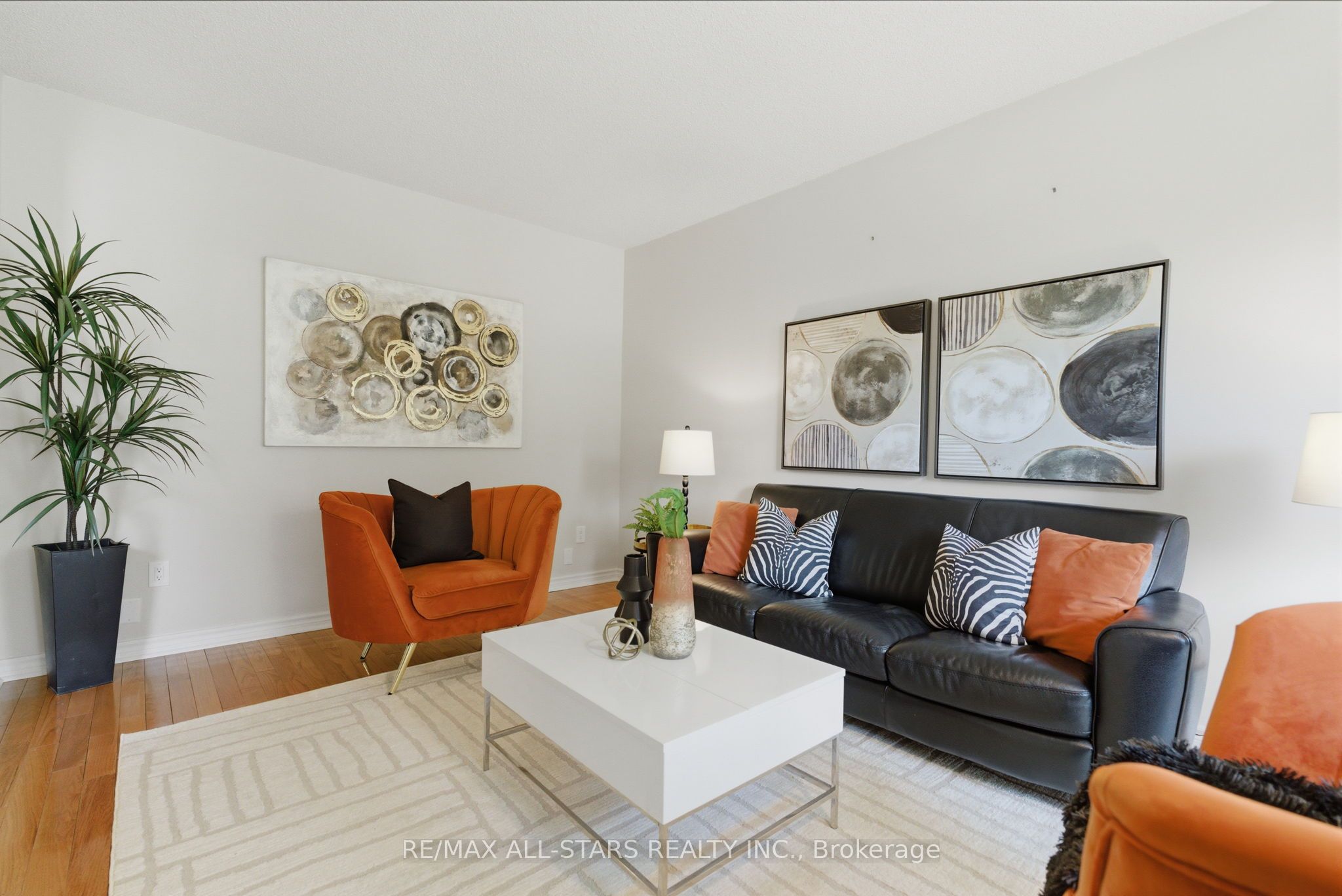 28 Testa Road, Uxbridge, ON, L9P 1M2 photo 4