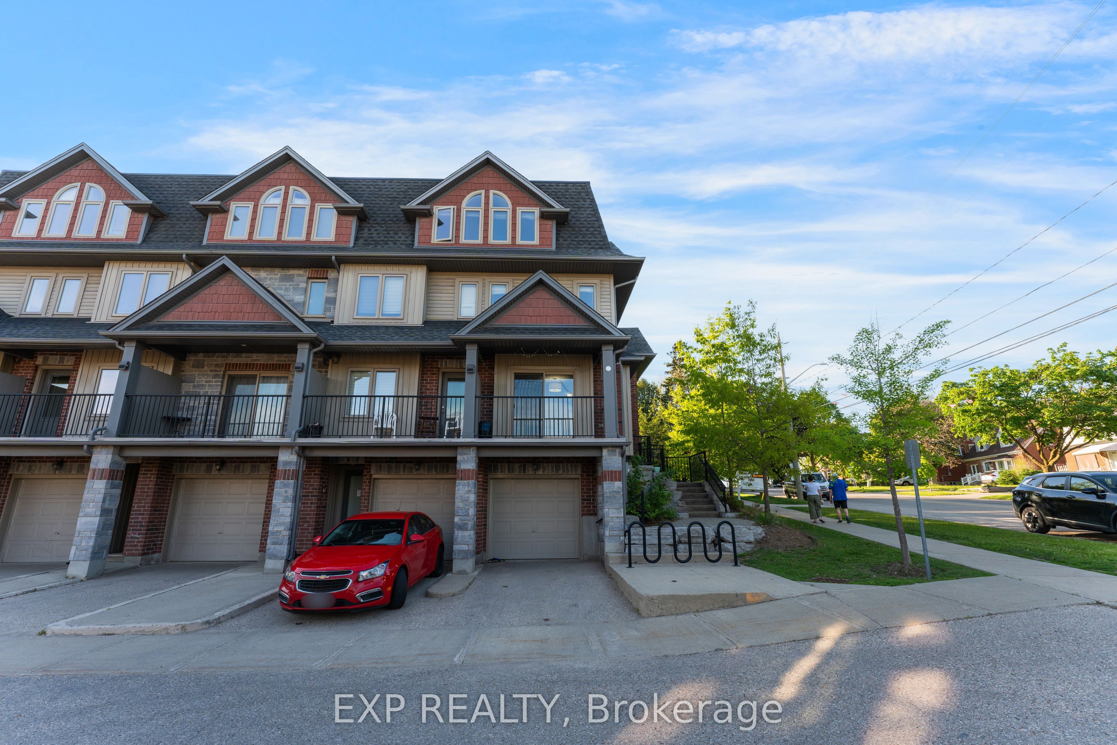 5-487 East Avenue, Kitchener, ON, N2H 0A8
