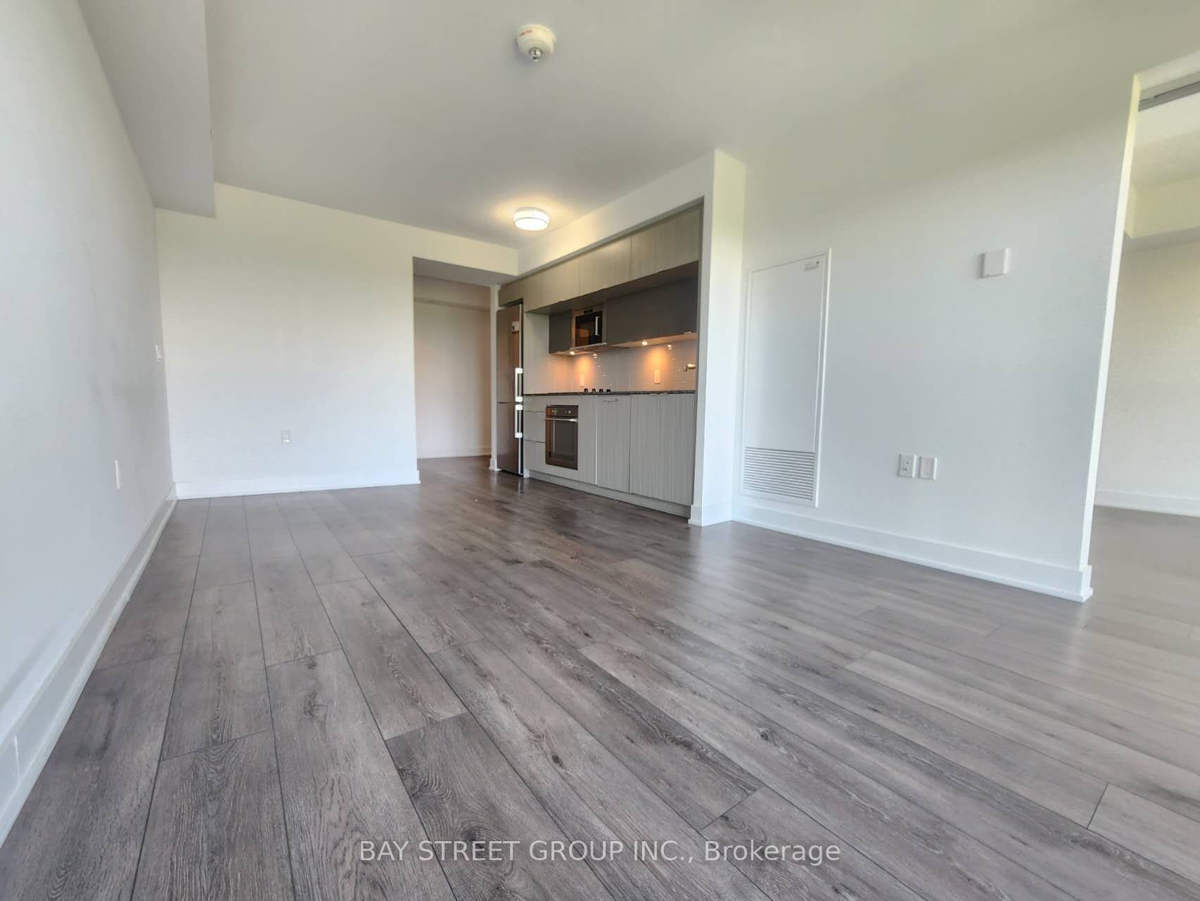 Additional image 4 of 2024-585 Bloor Street E, Toronto, ON, M4W 0B3
