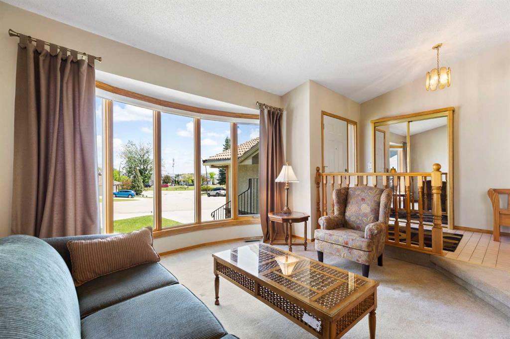 23 Millside Place SW, Calgary, AB, T2Y 2R5 photo 3