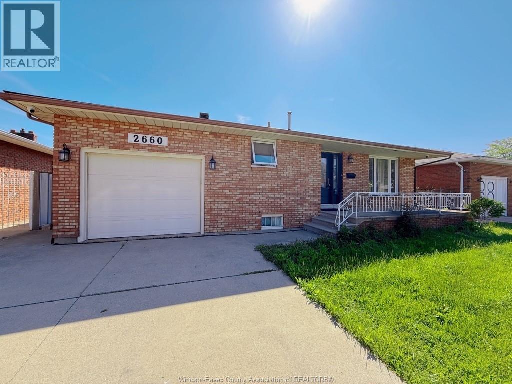 UPPER-2660 Langlois Avenue, Windsor, ON, N8X4V6