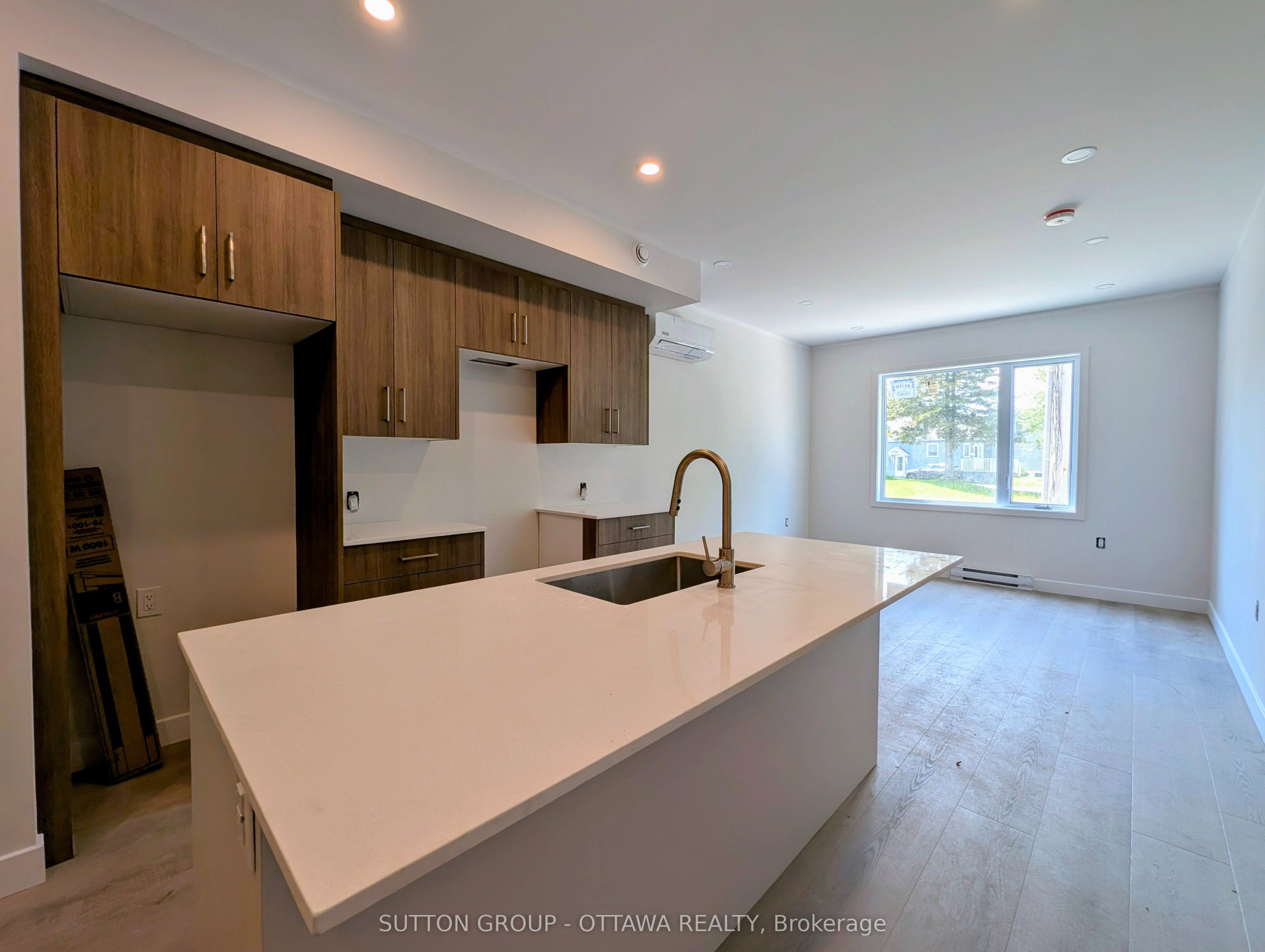 Additional image 4 of 674 De Leglise Street, Ottawa, ON, K1K 3K2
