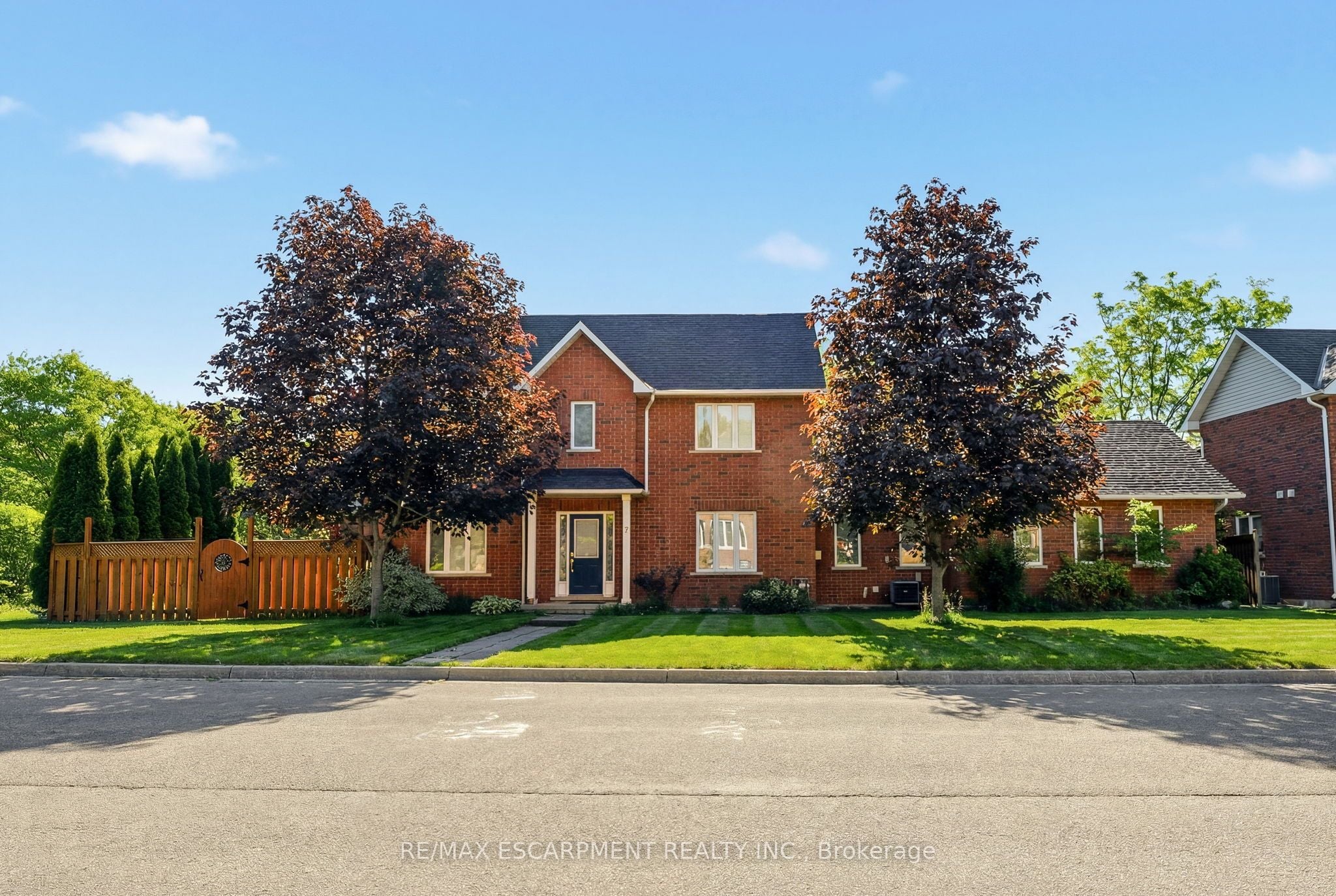 7-1745 Creek Way, Burlington, ON, L7L 7E1