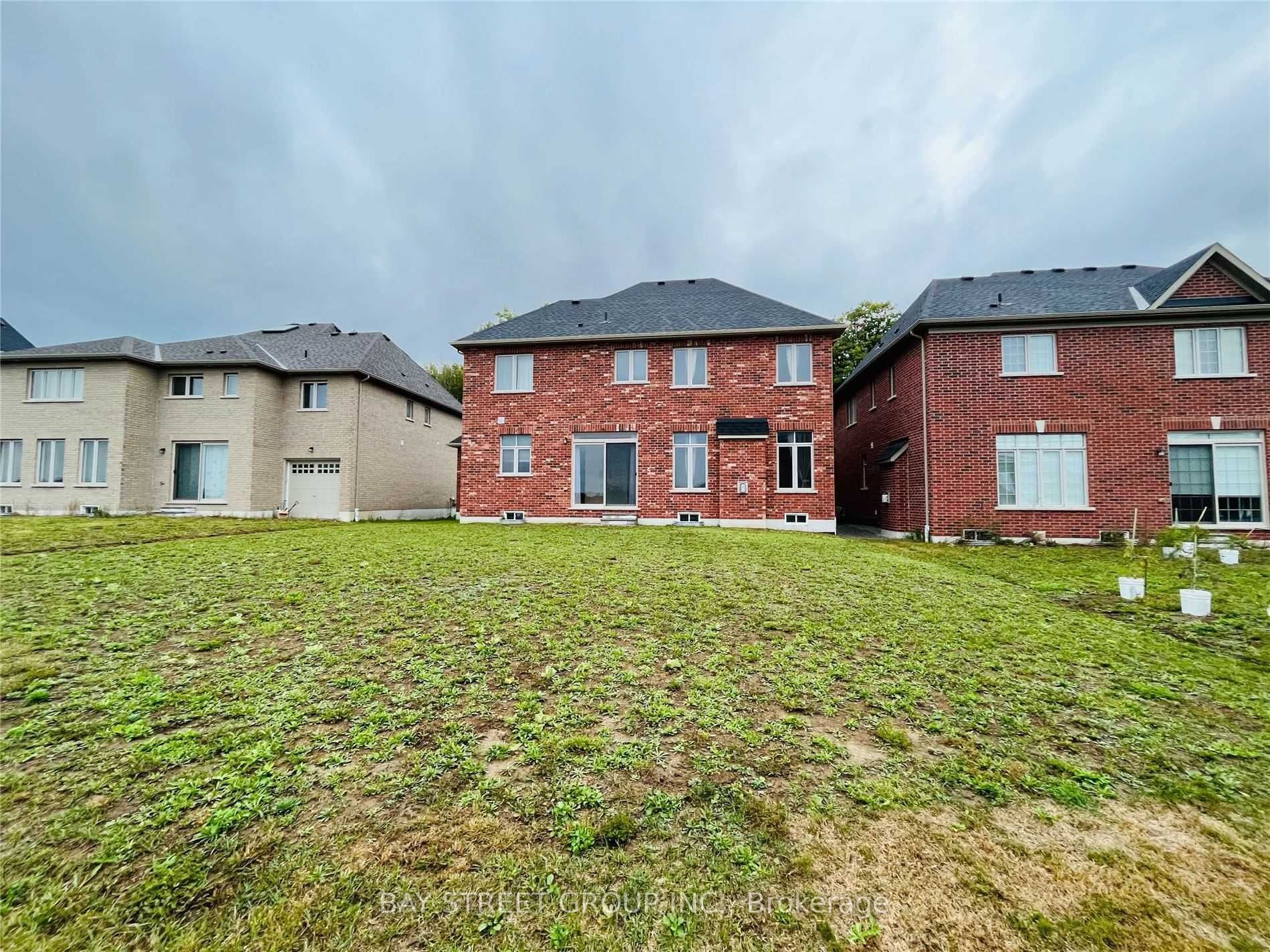 25 Mcisaac Drive, Springwater, ON, L9X 2A2 photo 4
