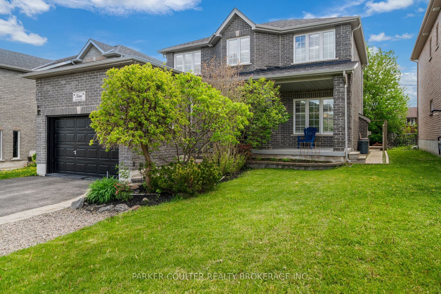 9 Surrey Drive, Barrie, ON, L4M 0C5 photo 2