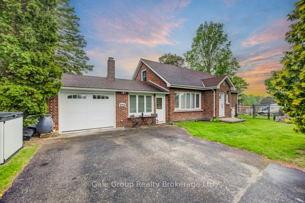 694 Glencairn Avenue, Woodstock, ON, N4S 5V9