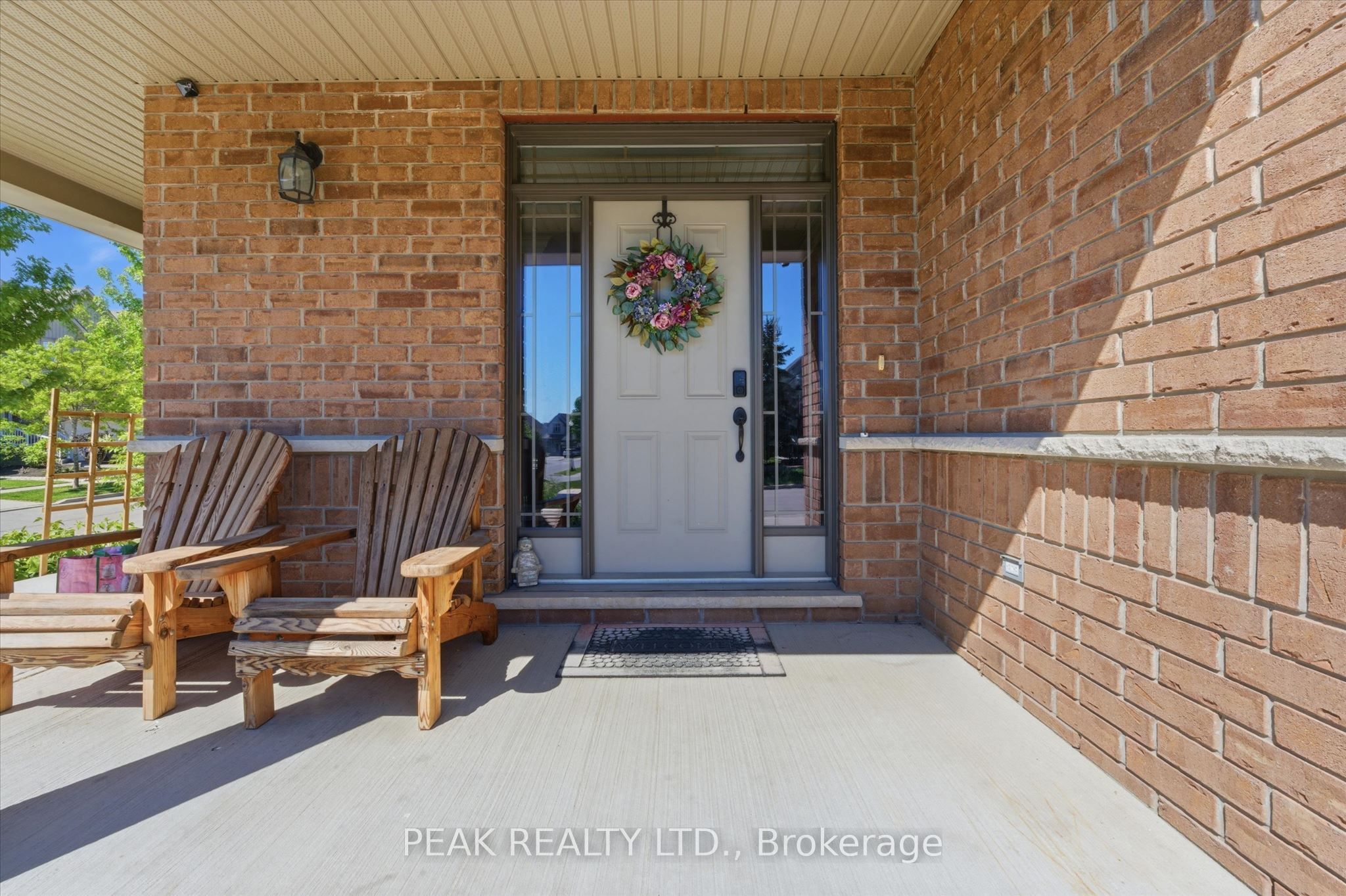 901 Valebrook Court, Kitchener, ON, N2A 0E5 photo 2