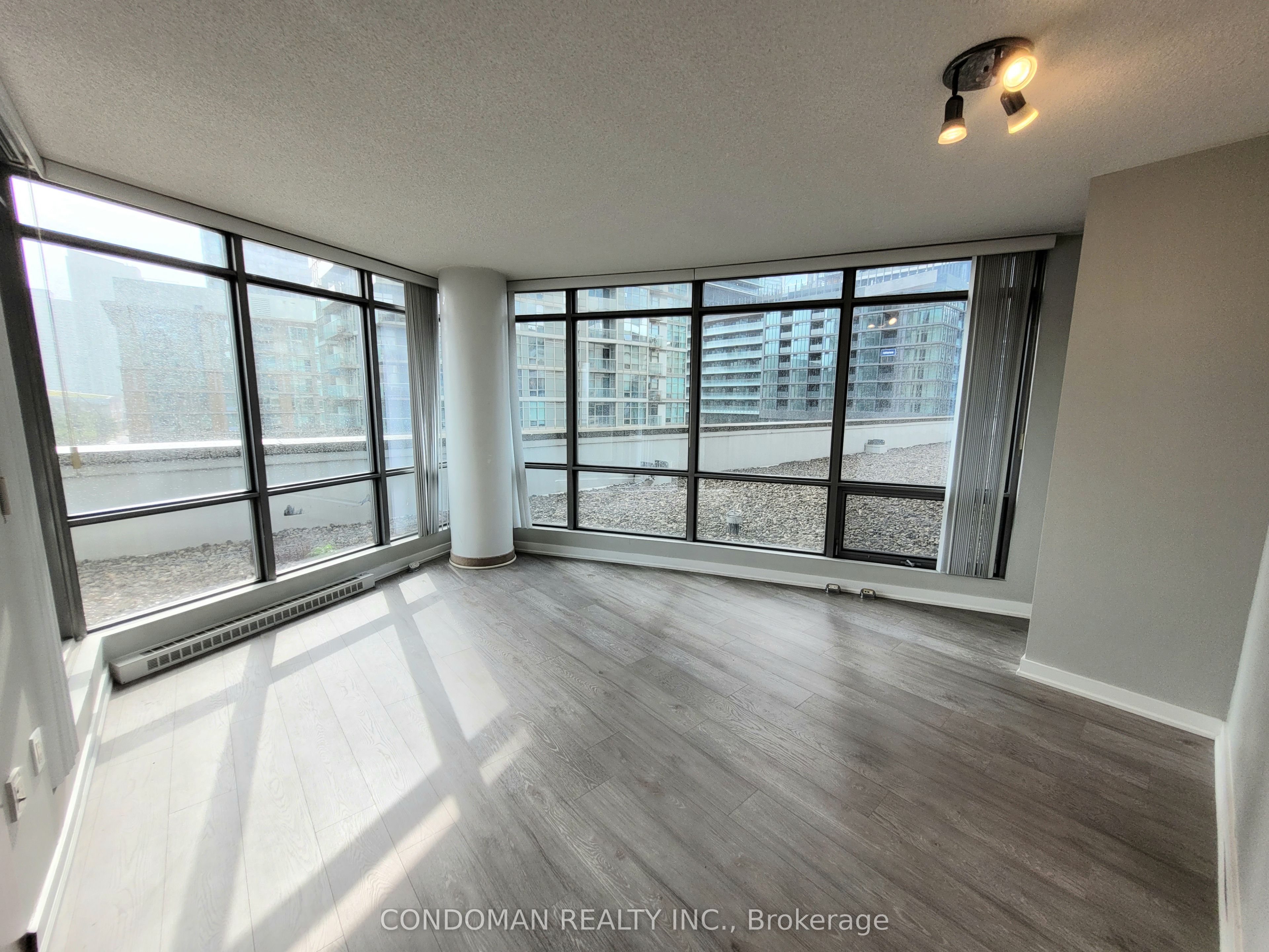 603-3 Navy Wharf Court, Toronto, ON, M5V 3V1