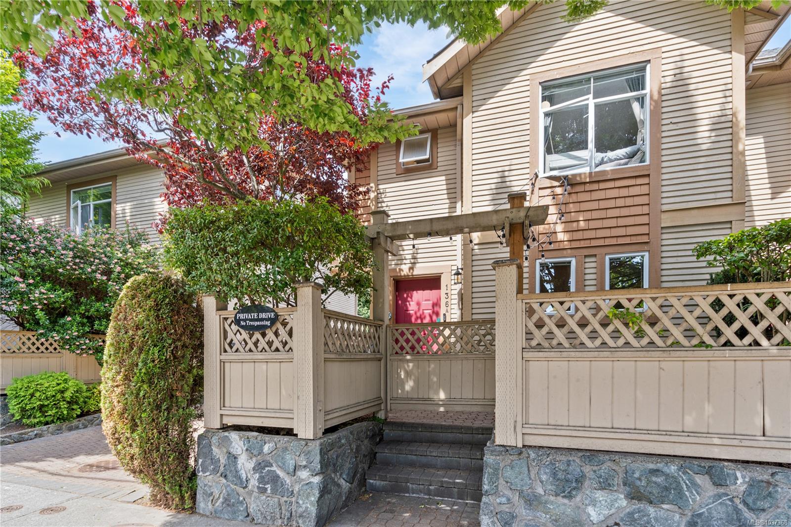 #A-136 Superior Street, Victoria, BC, V8V 1T1