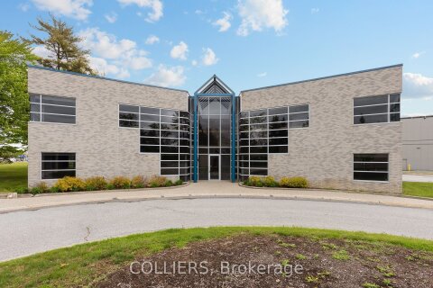 17 Auriga Drive, Ottawa, ON, K2E 1B7 photo 2