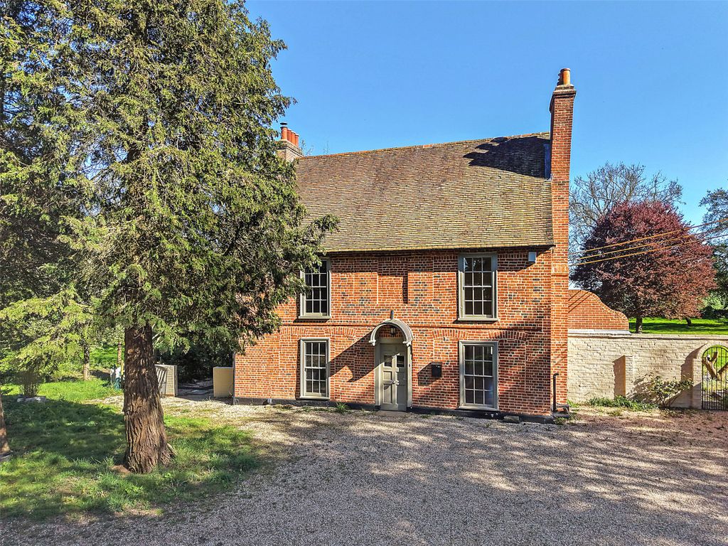 4 bed detached house for saleHigh Road, Upper Gatton, Surrey RH2