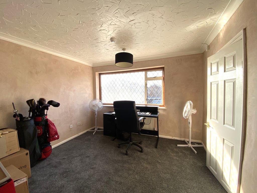 Additional image 8 of 9 bed detached house for saleDorset Gardens, Rochford SS4