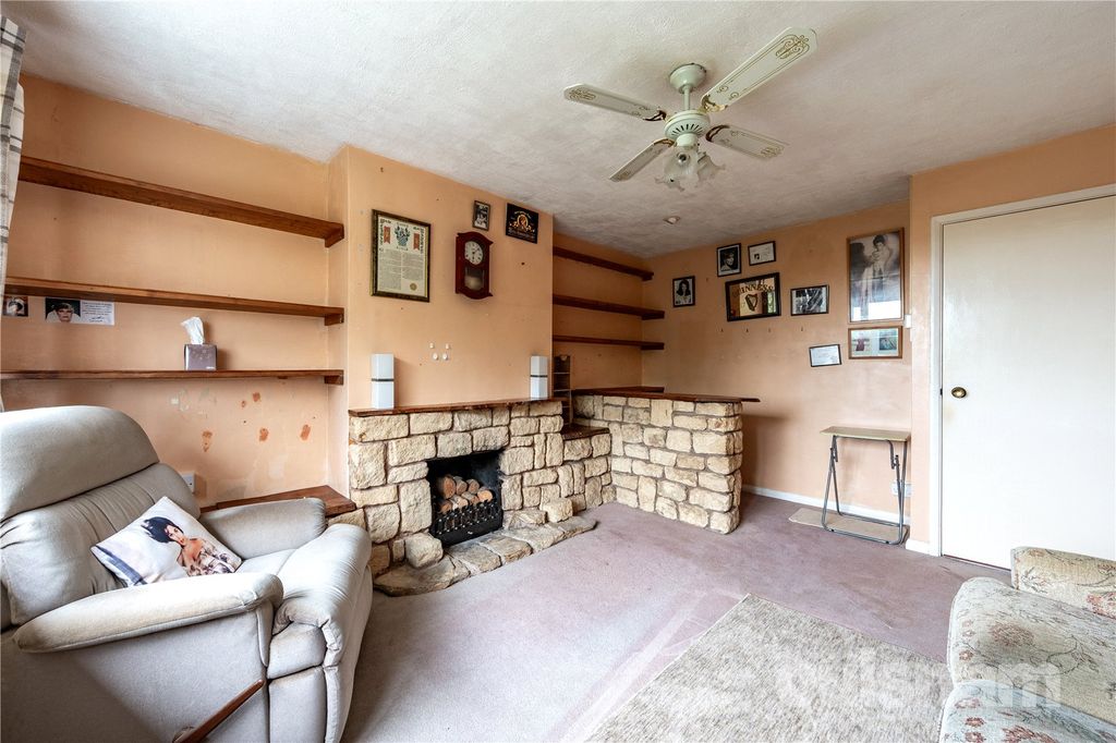 Additional image 5 of 2 bed maisonette for saleMalfield Avenue, Redditch, Worcestershire B97