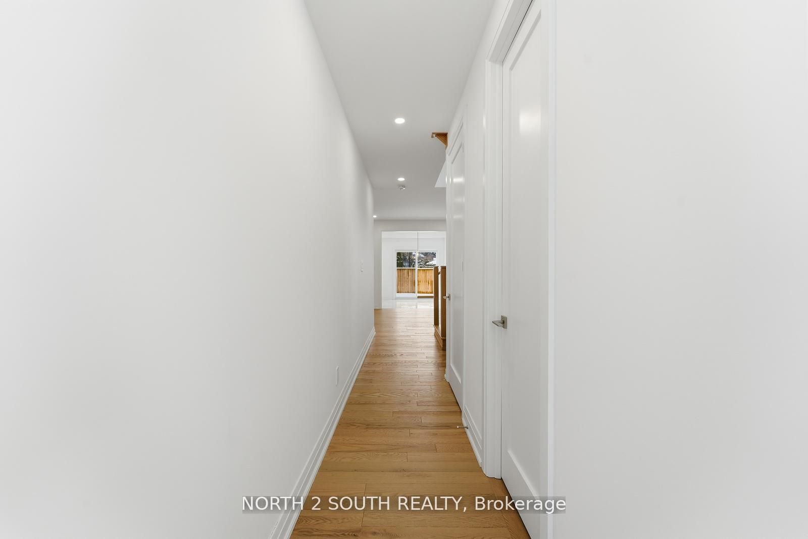 30 Virro Court, Vaughan, ON, L4H 5G5 photo 4