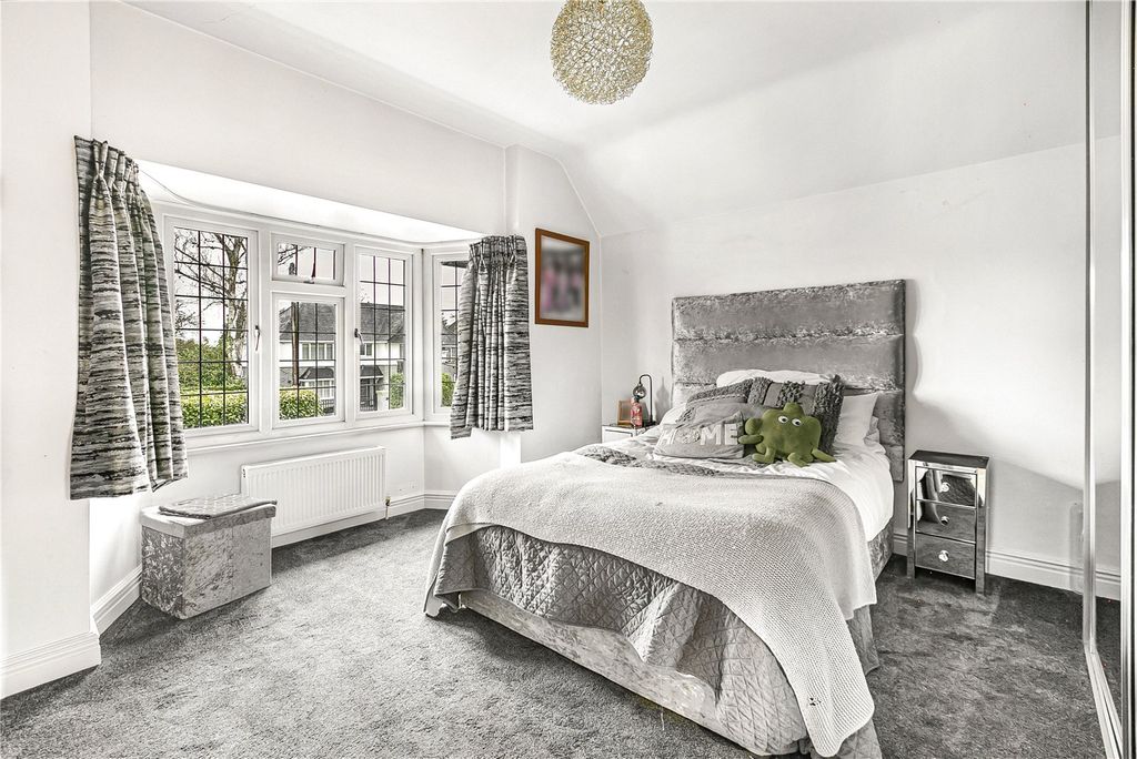 Additional image 22 of 5 bed detached house for saleNewlands Avenue, Radlett, Hertfordshire WD7