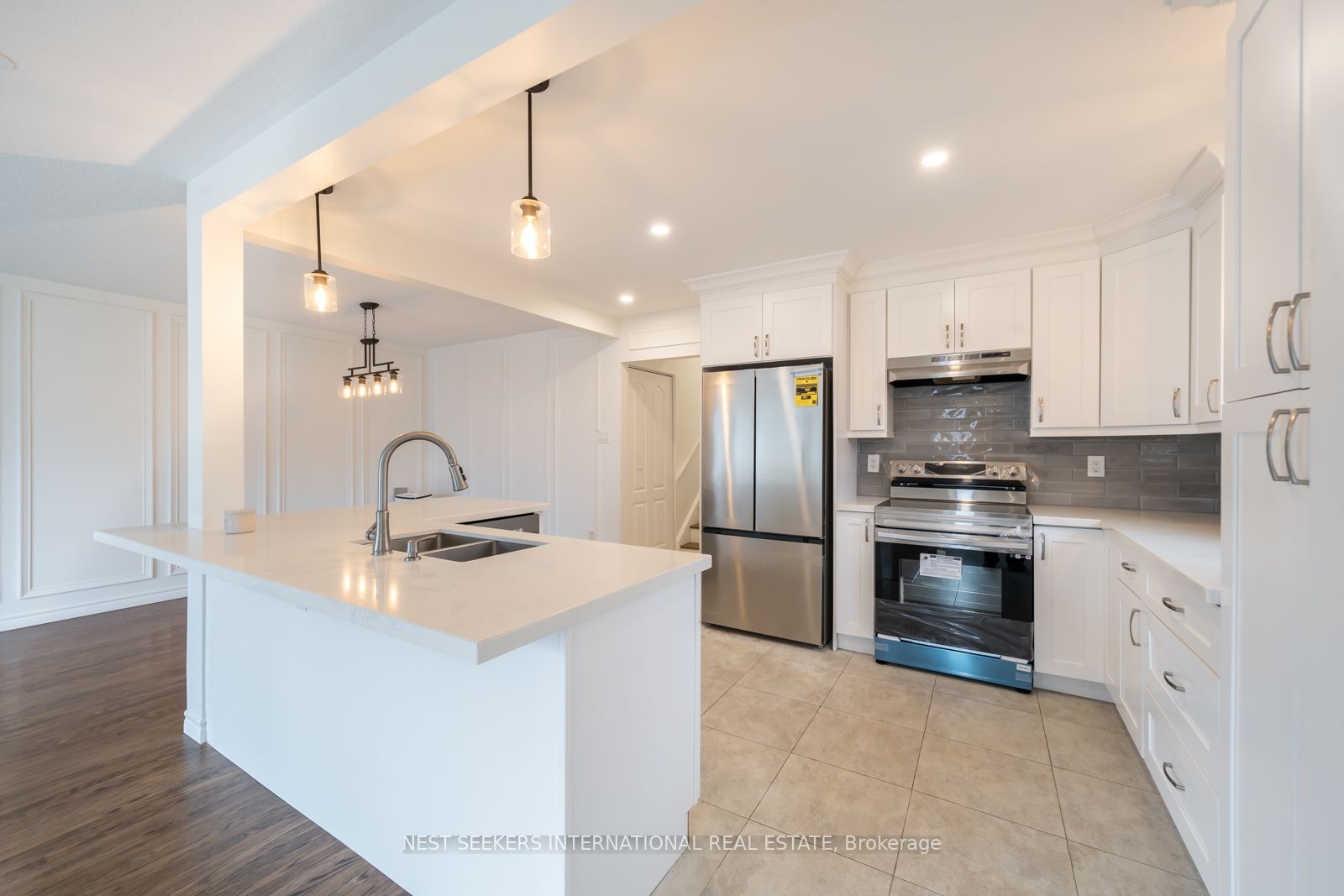 24 Thorncrest Road, Barrie, ON, L4N 3P9 photo 4