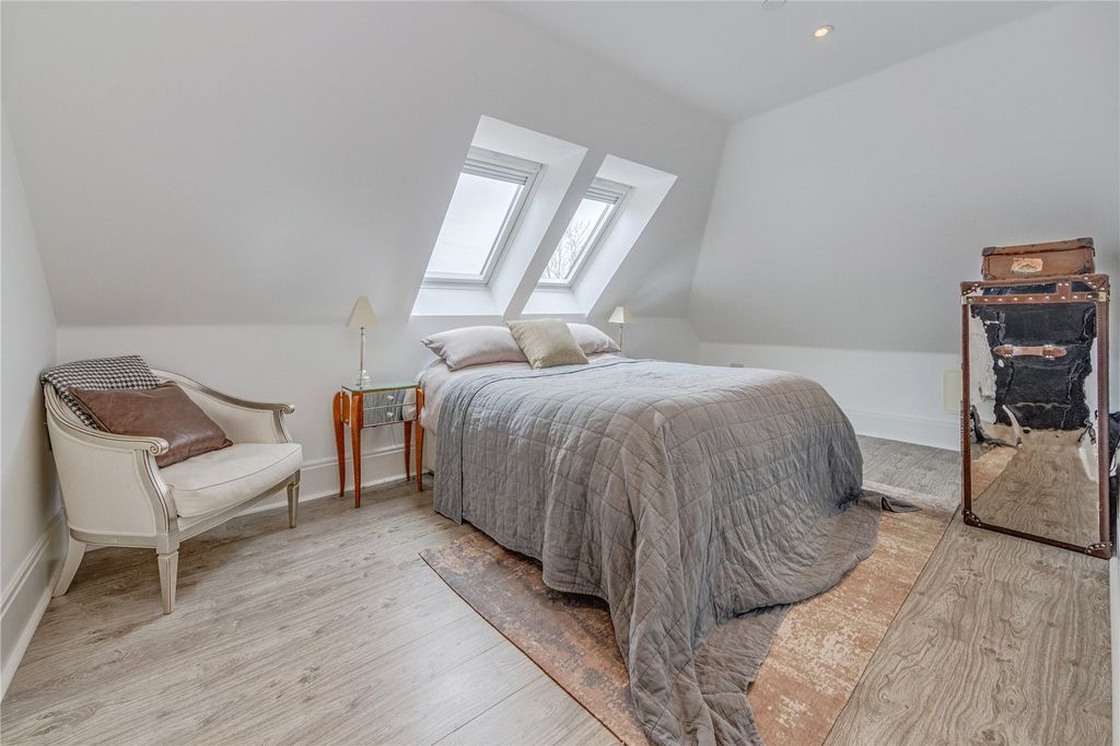 Additional image 32 of 6 bed detached house for saleViburnum Gate, Radlett, Hertfordshire WD7