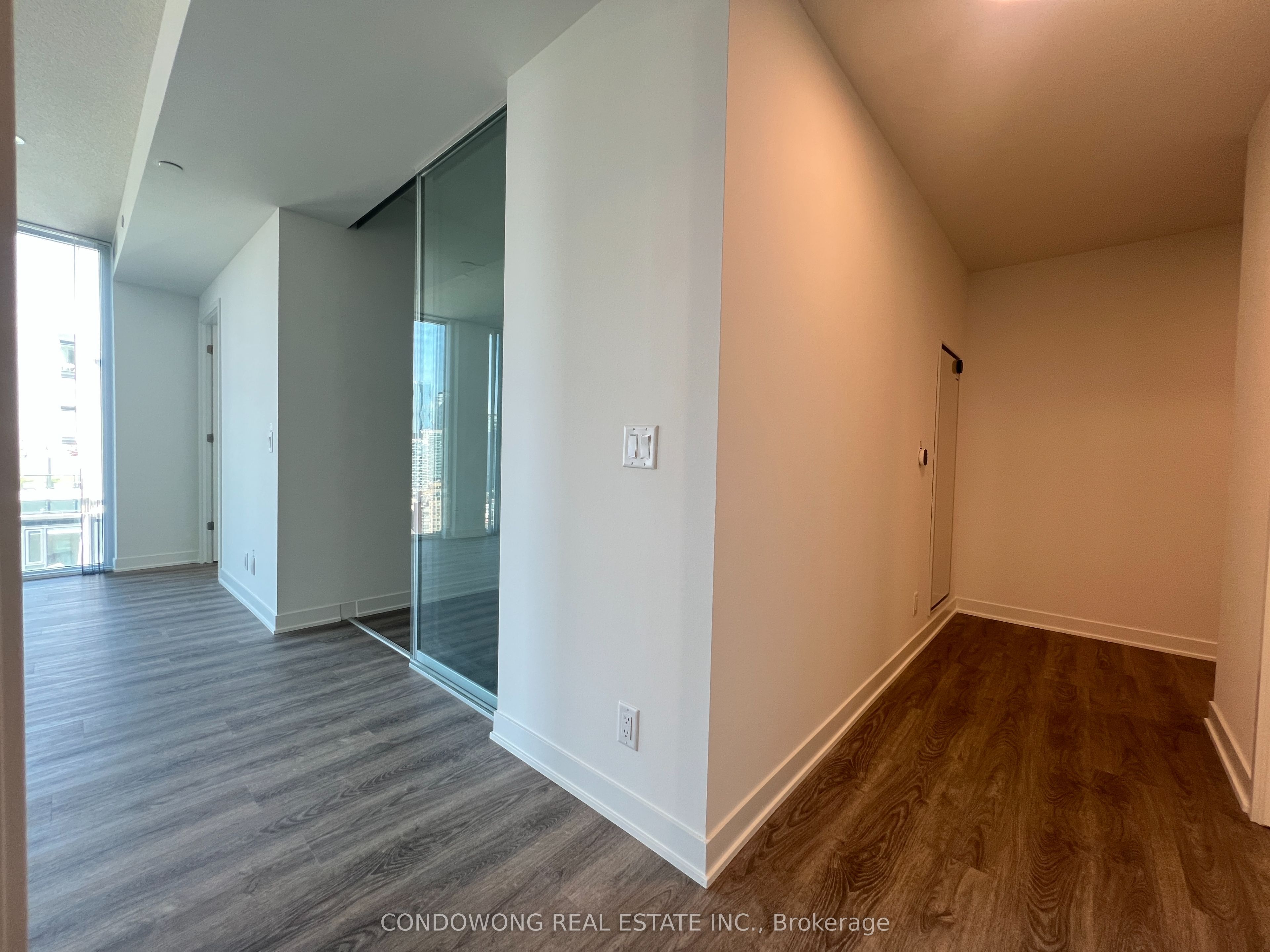 Additional image 3 of 2810-180 Front Street E, Toronto, ON, M5A 0A9
