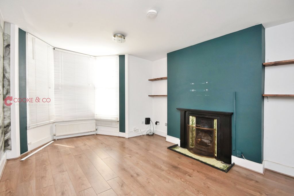 Additional image 13 of 8 bed flat for saleArklow Square, Ramsgate, Kent CT11