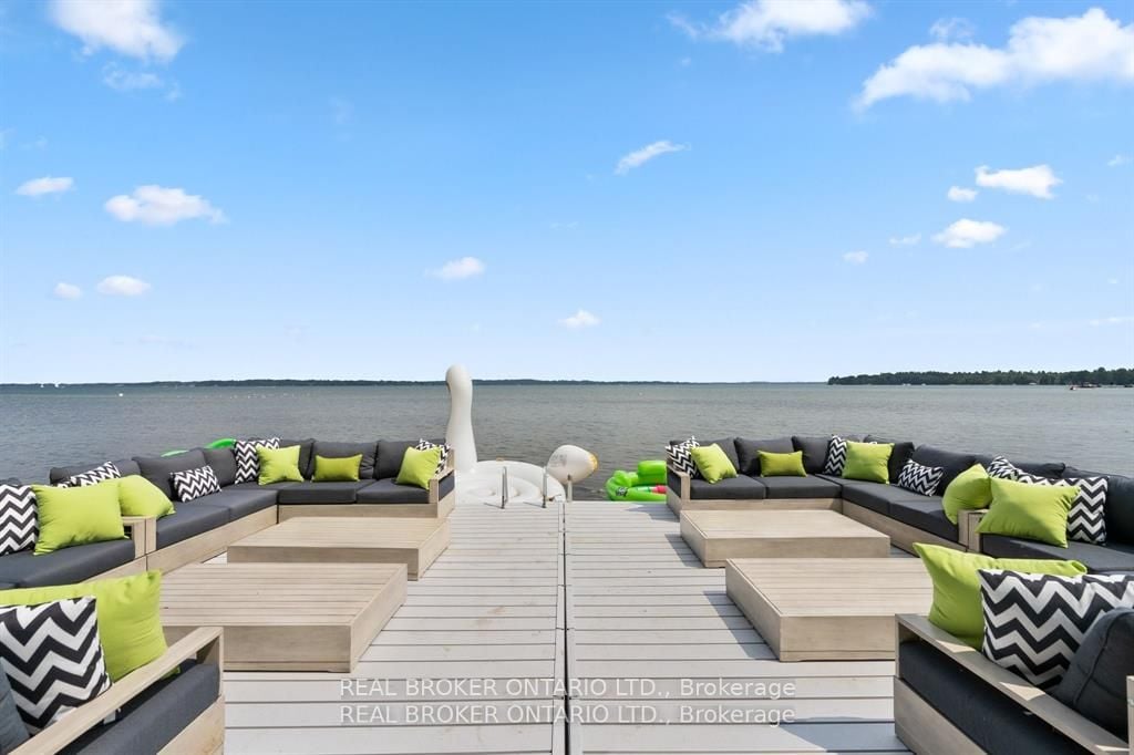 943 Barry Avenue, Innisfil, ON, L0L 1W0
