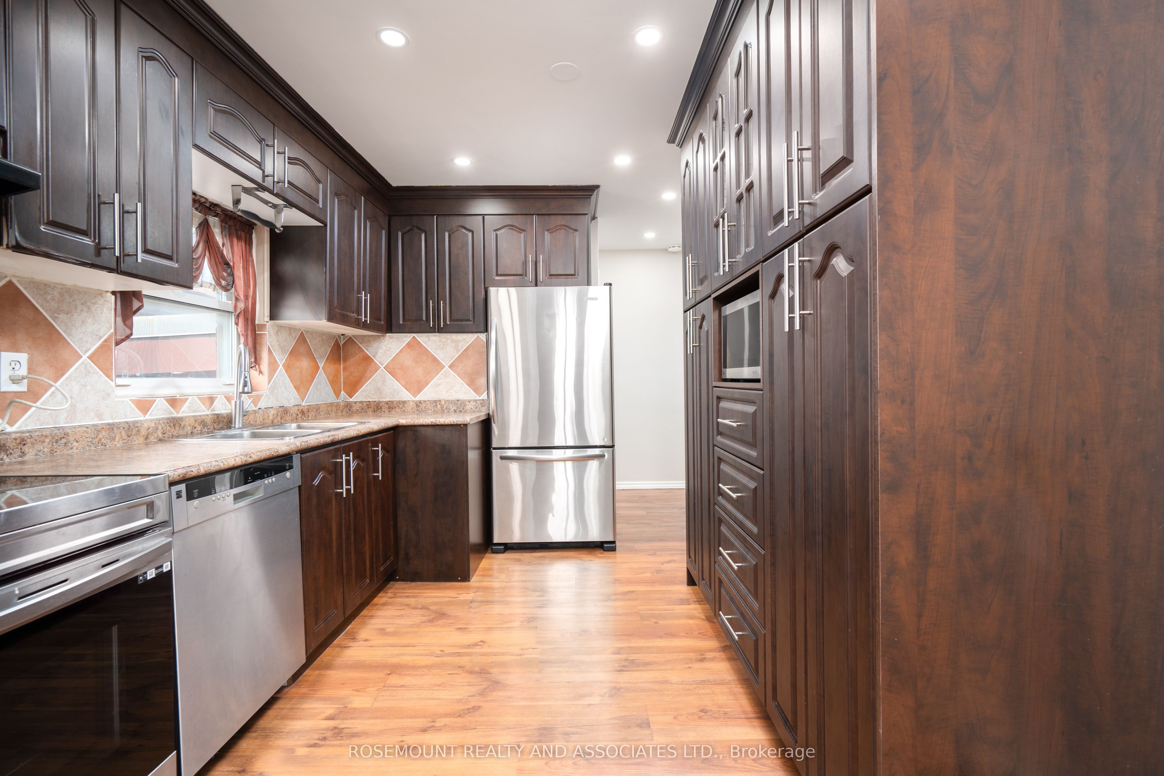 UPPER-32 Maywood Park, Toronto, ON, M1K 2G8 photo 5