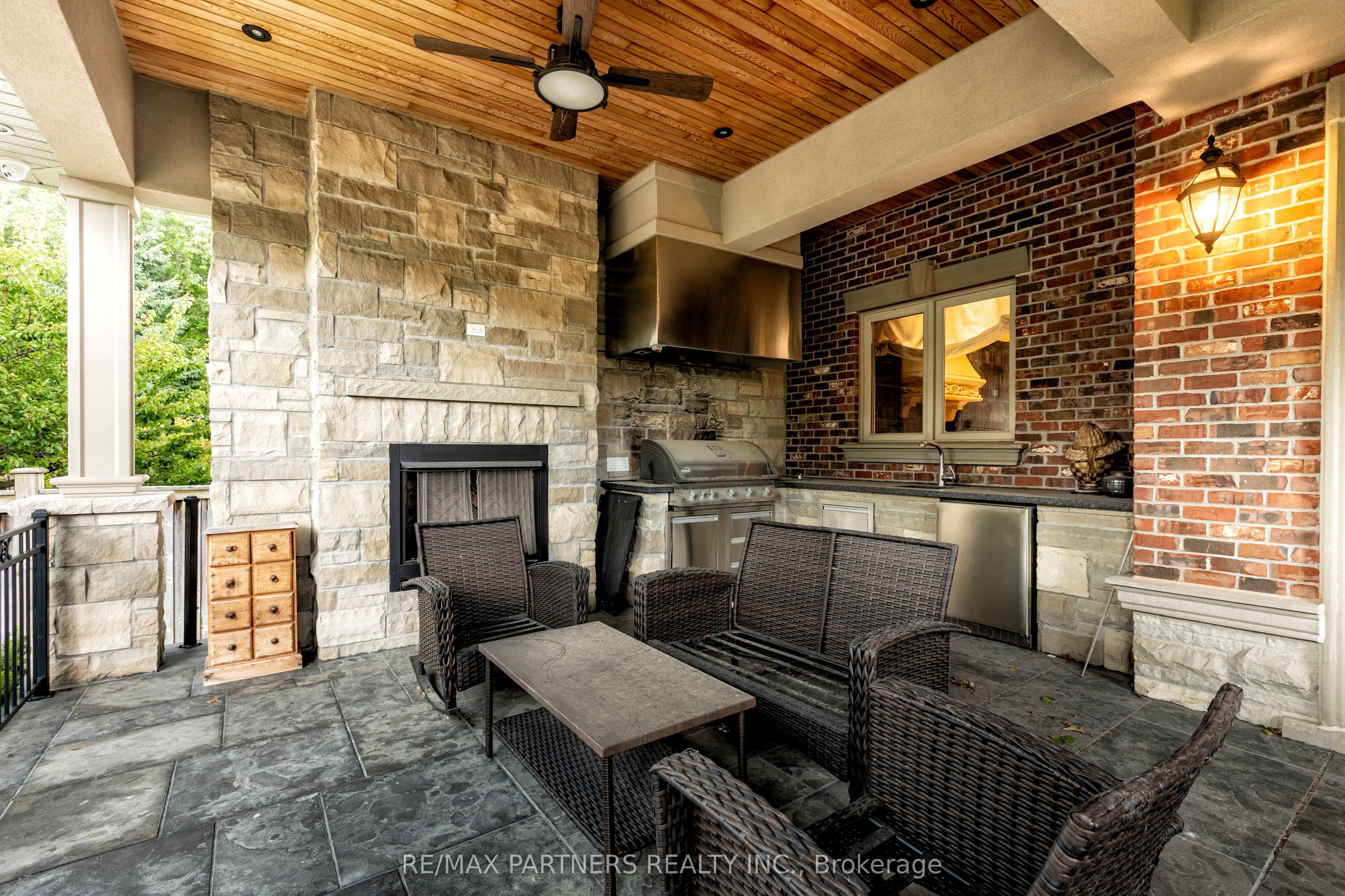 68 Maple Grove Avenue, Richmond Hill, ON, L4E 2X2 photo 4