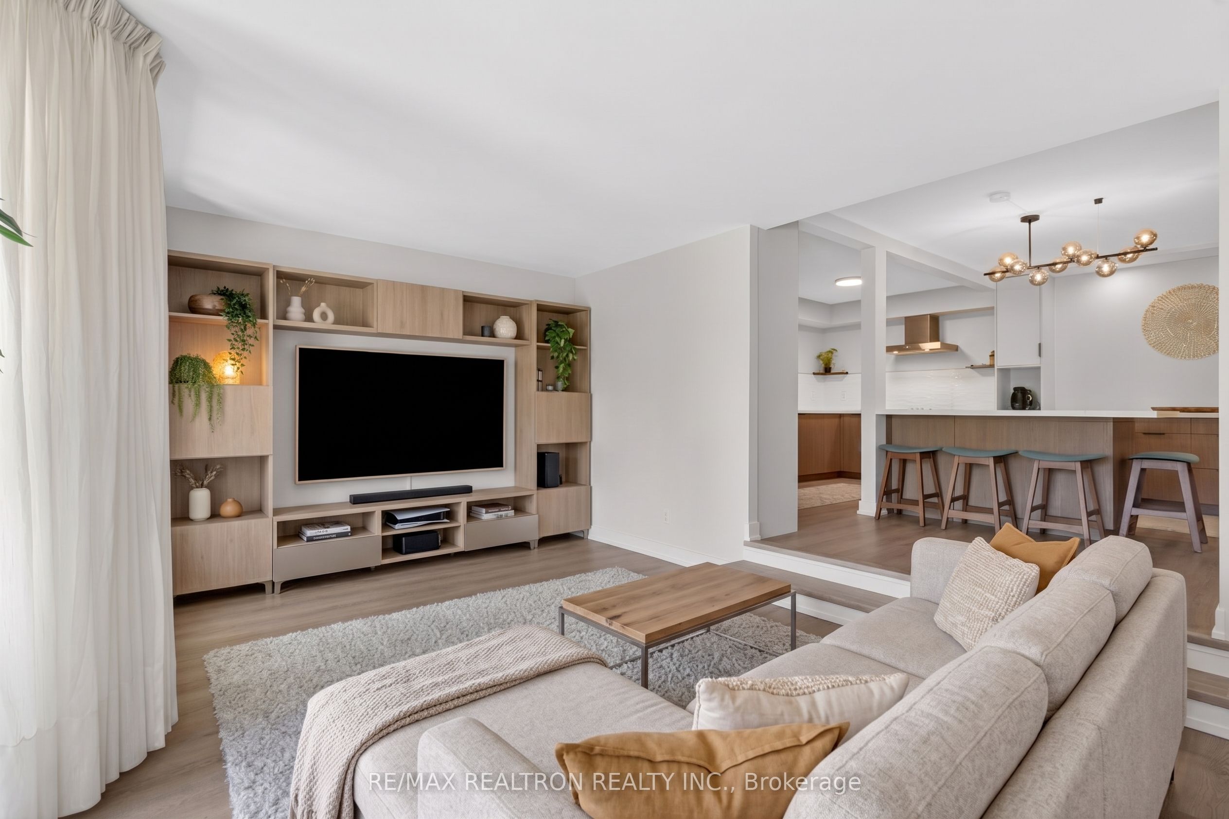 406-70 Baif Boulevard, Richmond Hill, ON, L4C 5L2 photo 2