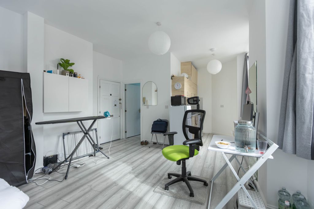 Additional image 5 of 1 bed flat for saleDunlop Street, Renfrew PA4