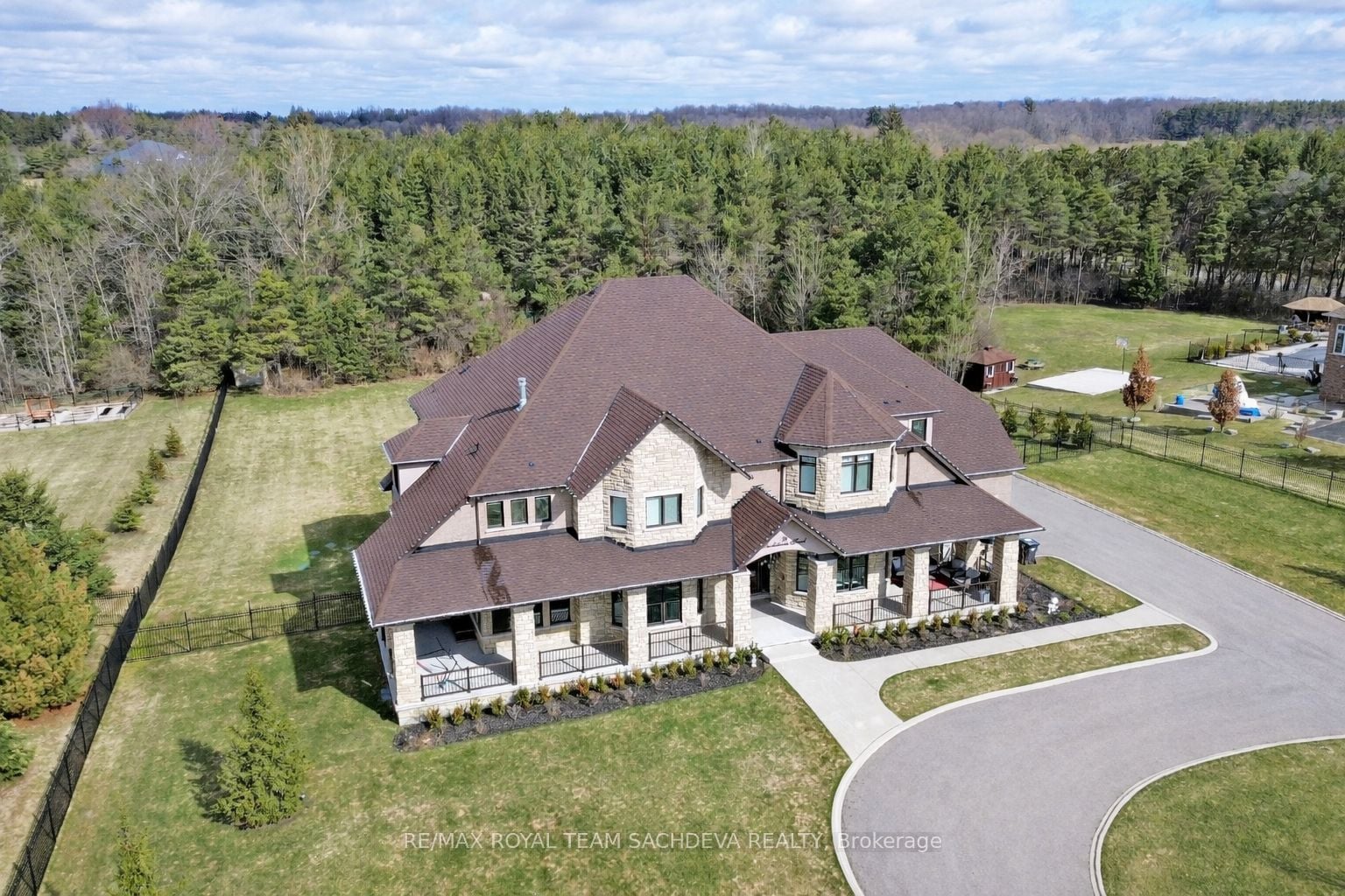 76 Buckstown Trail, Caledon, ON, L7E 3E8 photo 4
