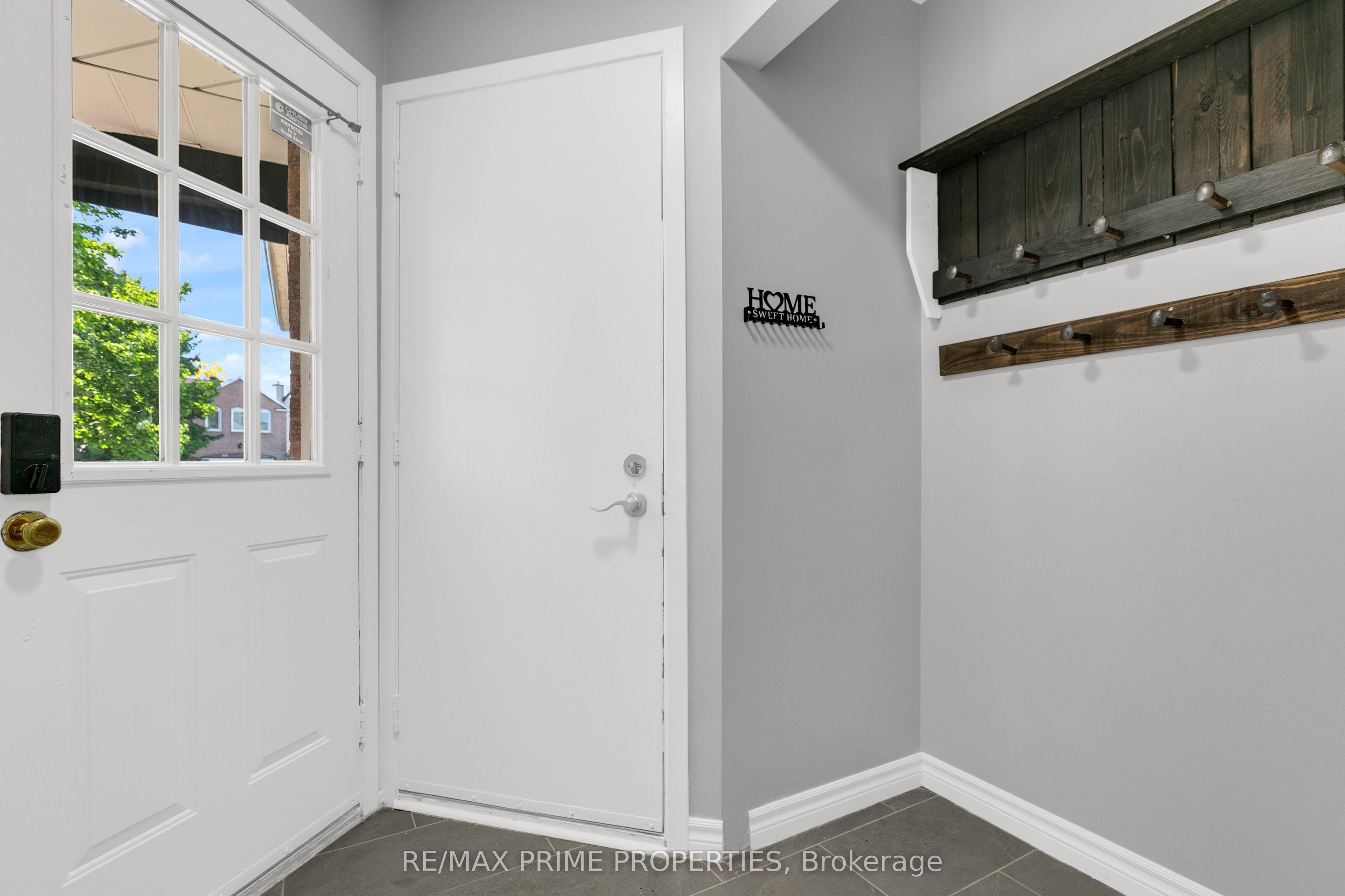 Additional image 2 of 1531 Kamouraska Circle, Ottawa, ON, K1C 3J1