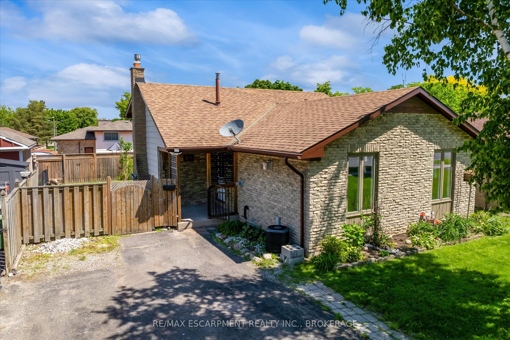 49 Grove Avenue, St. Catharines, ON, L2P 1C9 photo 3