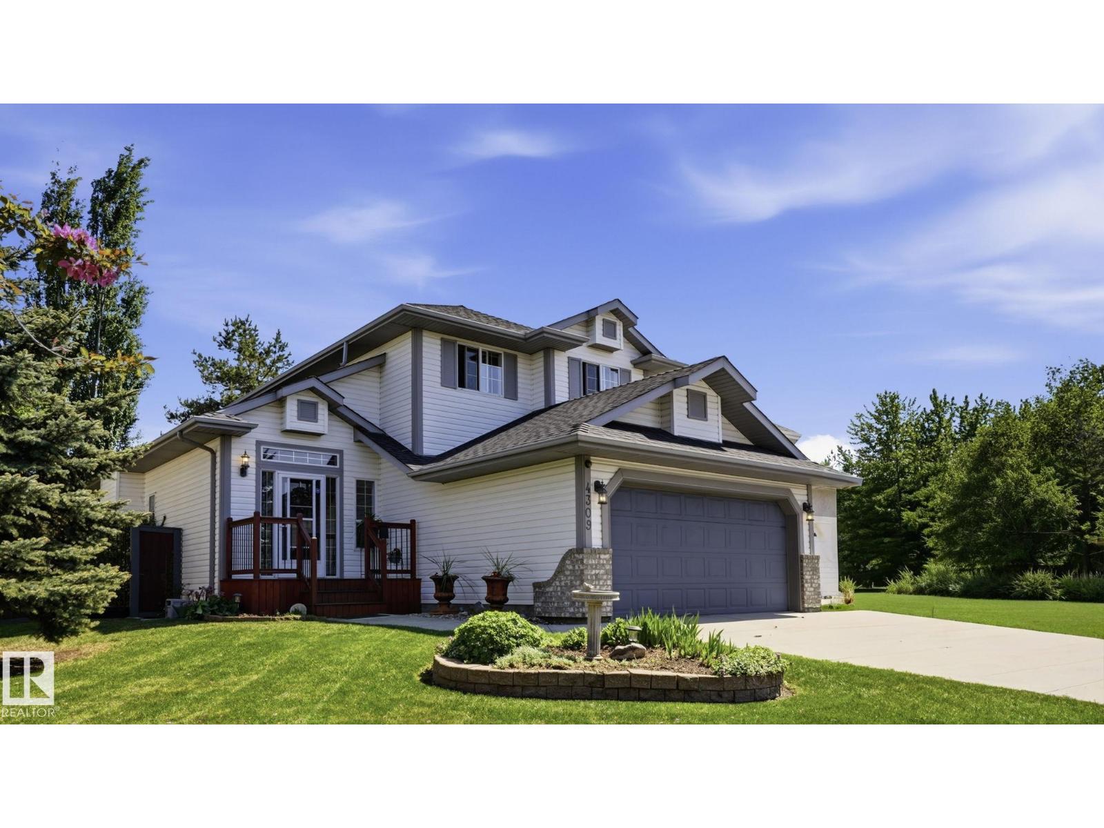 4309 37a Avenue NW, Edmonton, AB, T6L7C2