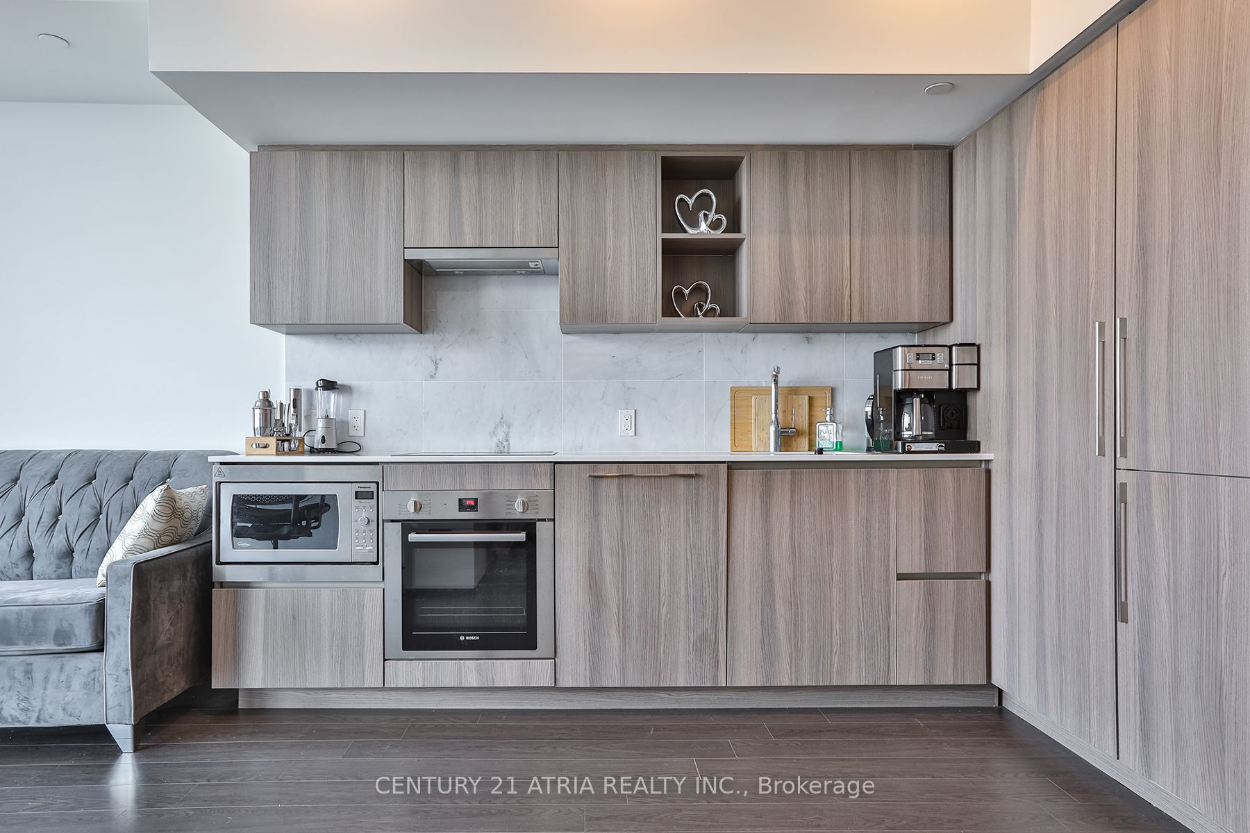 3715-19 Bathurst Street, Toronto, ON, M5V 0R9