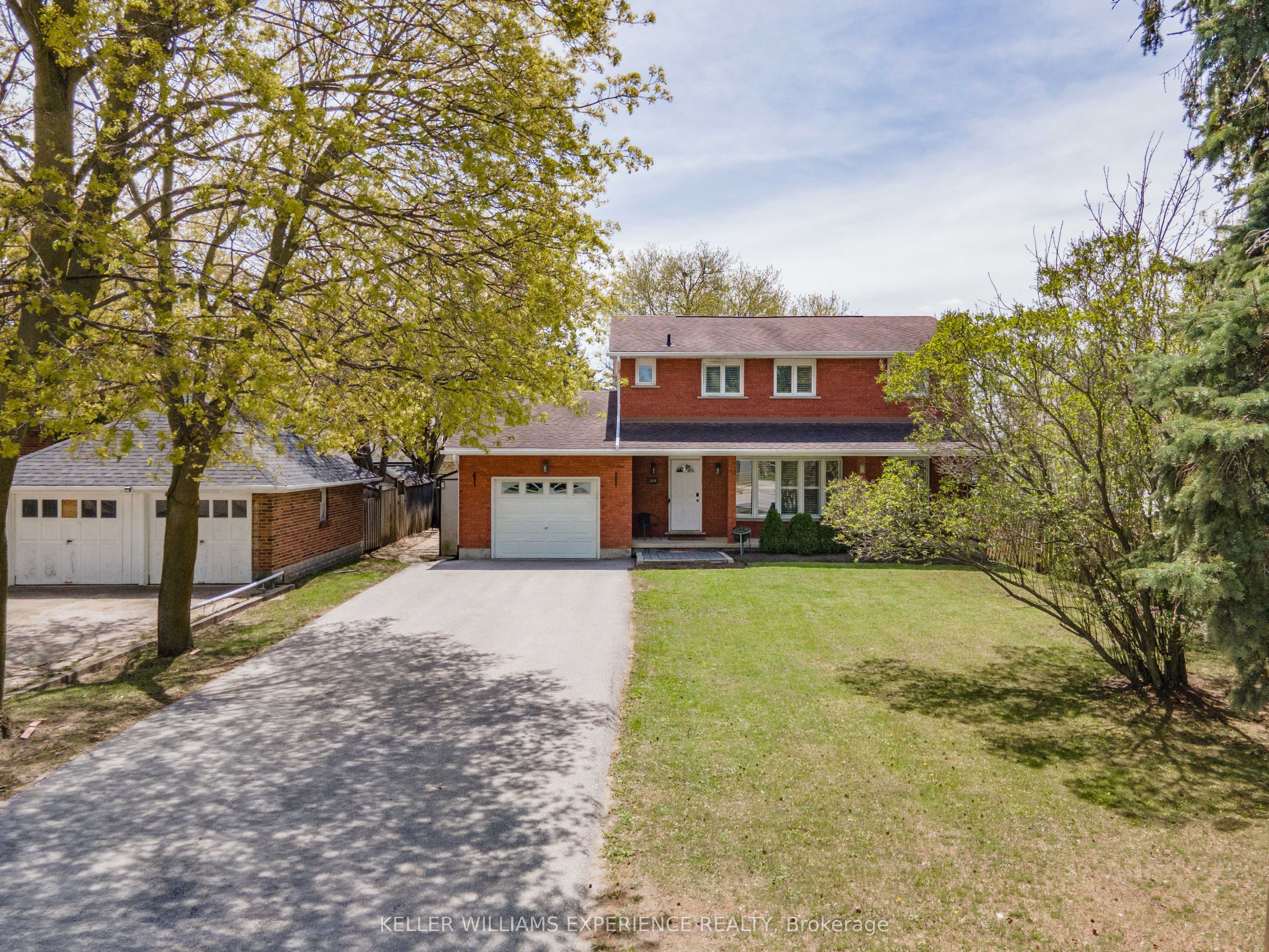 281 Victoria Street E, New Tecumseth, ON, L9R 1K4 photo 2