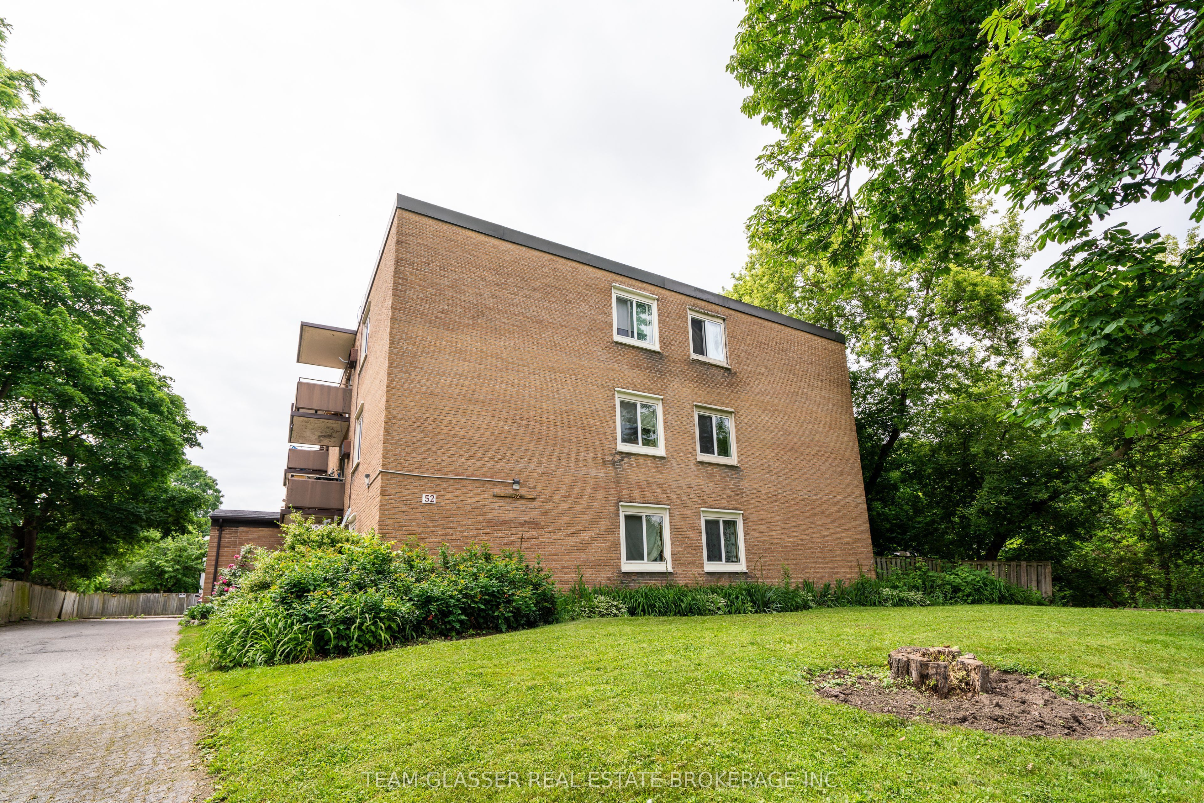 301-52 Hiawatha Street, St. Thomas, ON, N5P 2T4