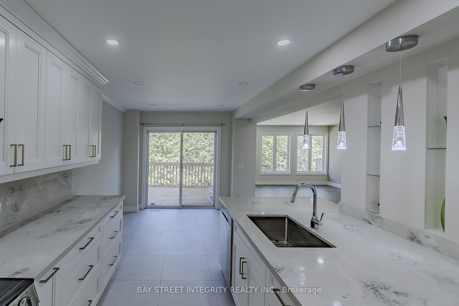 110 Holly Drive, Richmond Hill, ON, L4S 2R6 photo 5